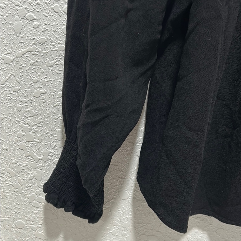 CALLIGRAPHIE Black Long Sleeve Blouse with Ruffled Collar and Bib Collar S-XL - Picture 3 of 11
